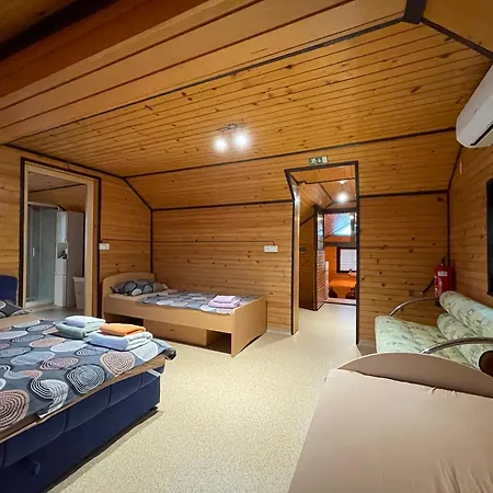Apartma Ob Kolpi Krizan Ferienhaus *