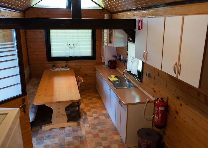 בית נופש Apartma Ob Kolpi Krizan *