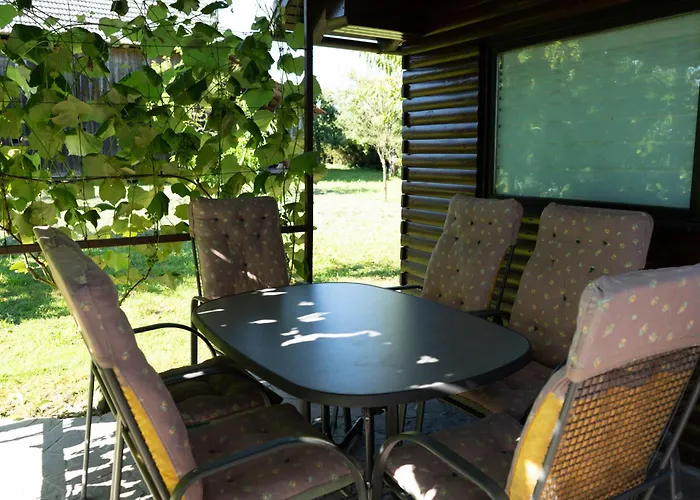 Apartma Ob Kolpi Krizan בית נופש *