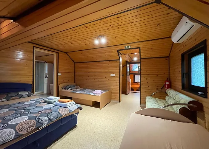 Apartma Ob Kolpi Krizan בית נופש *